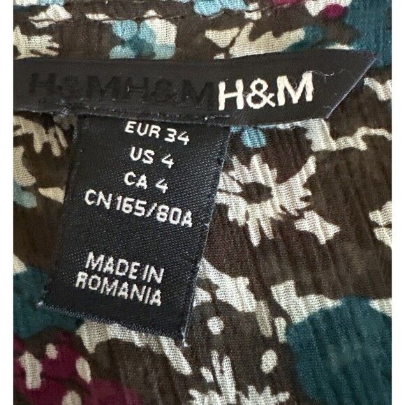 H&M Women’s Dark FLORAL Short Sleeve Lined Knee Length Polyester Dress Sz 4 - Picture 7 of 11